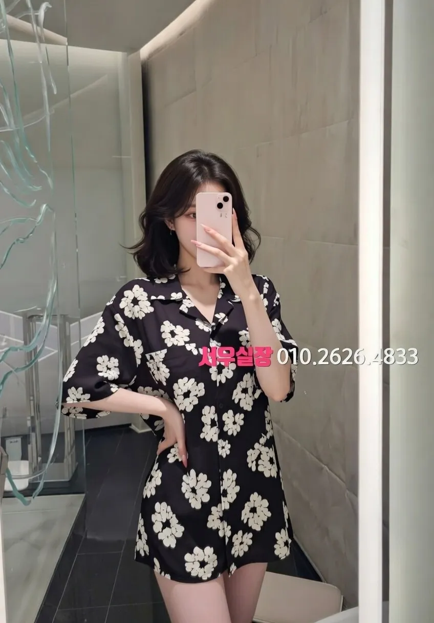 학동 하이퍼블릭 프리미엄 라인업 13번 프로필