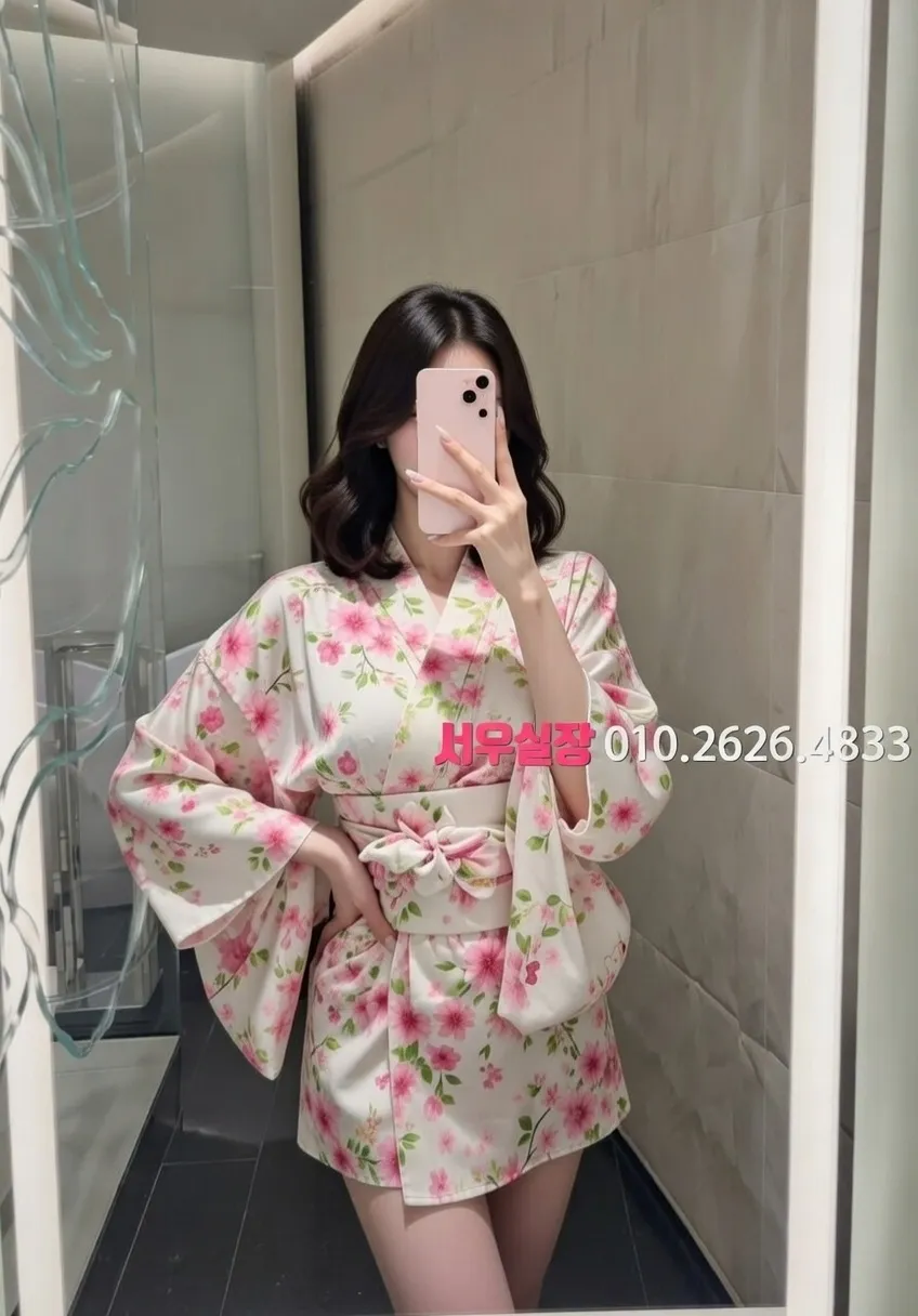 학동 쓰리노 프리미엄 라인업 14번 프로필